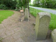 Anlæg med gamle grænsesten i Heidmoor (1)